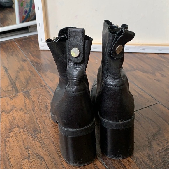 Healed ankle boots - Picture 3 of 5